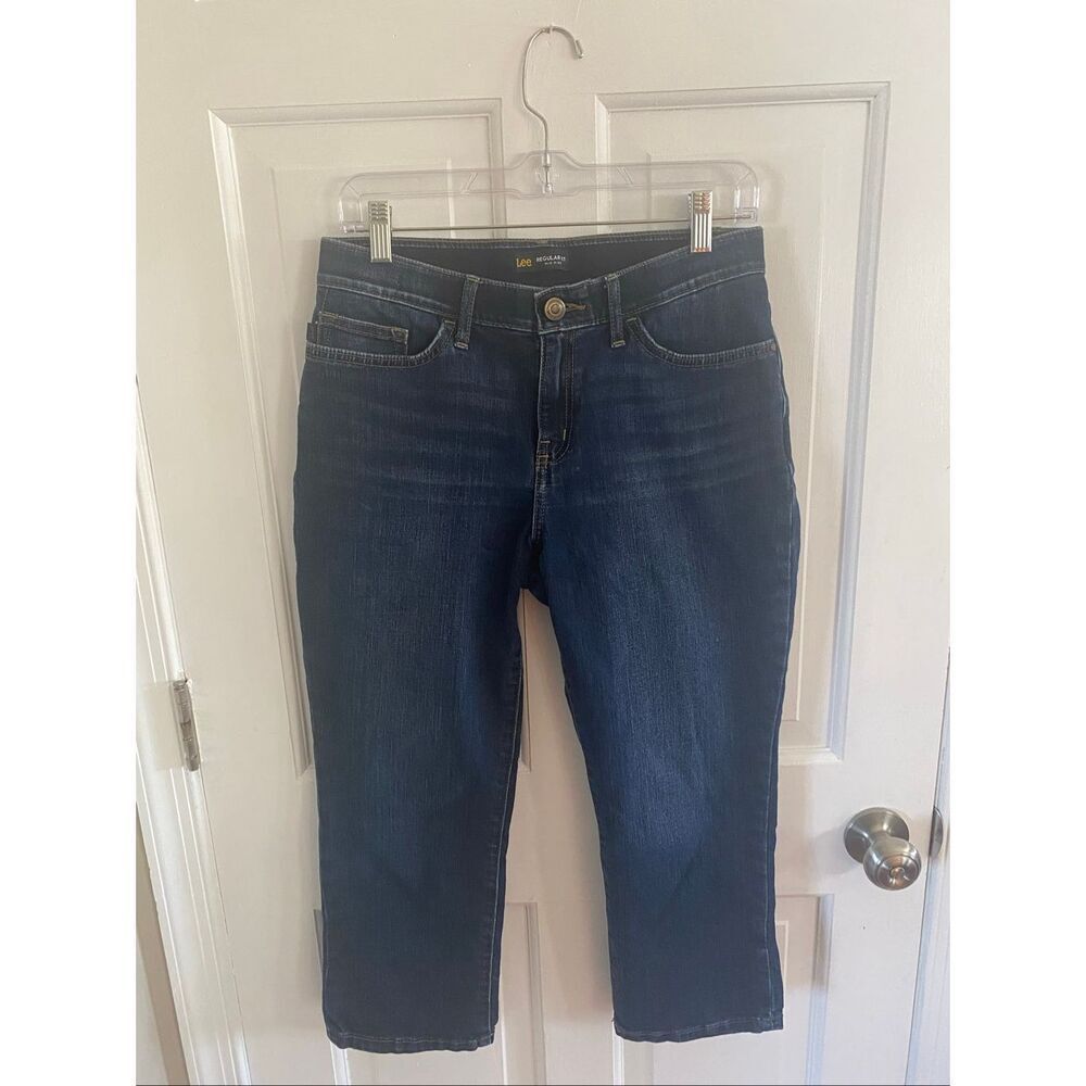 Lee mid rise capri jeans size 6